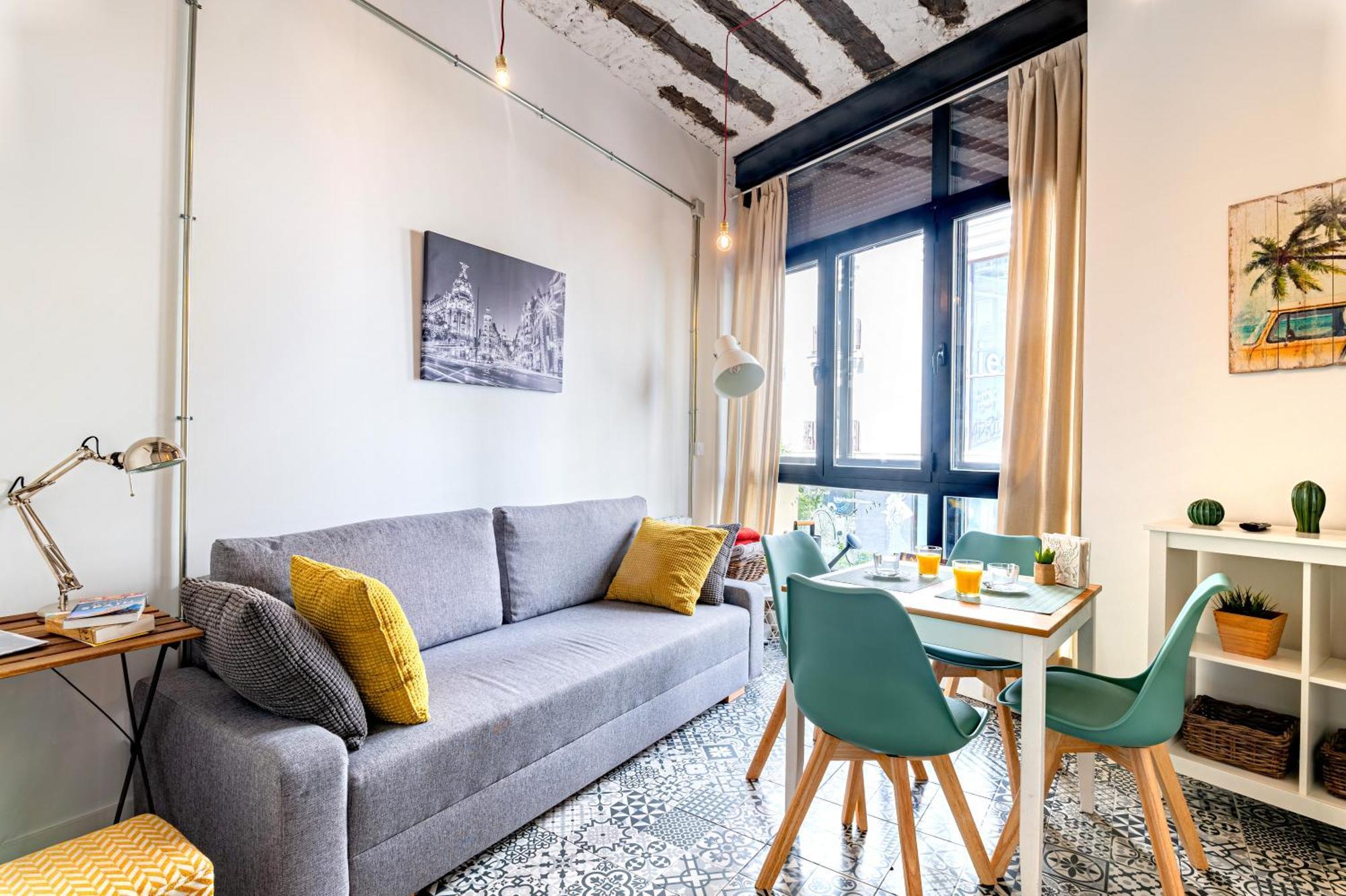 Vintage Apartment Near Puerta Del Sol Madrid Buitenkant foto