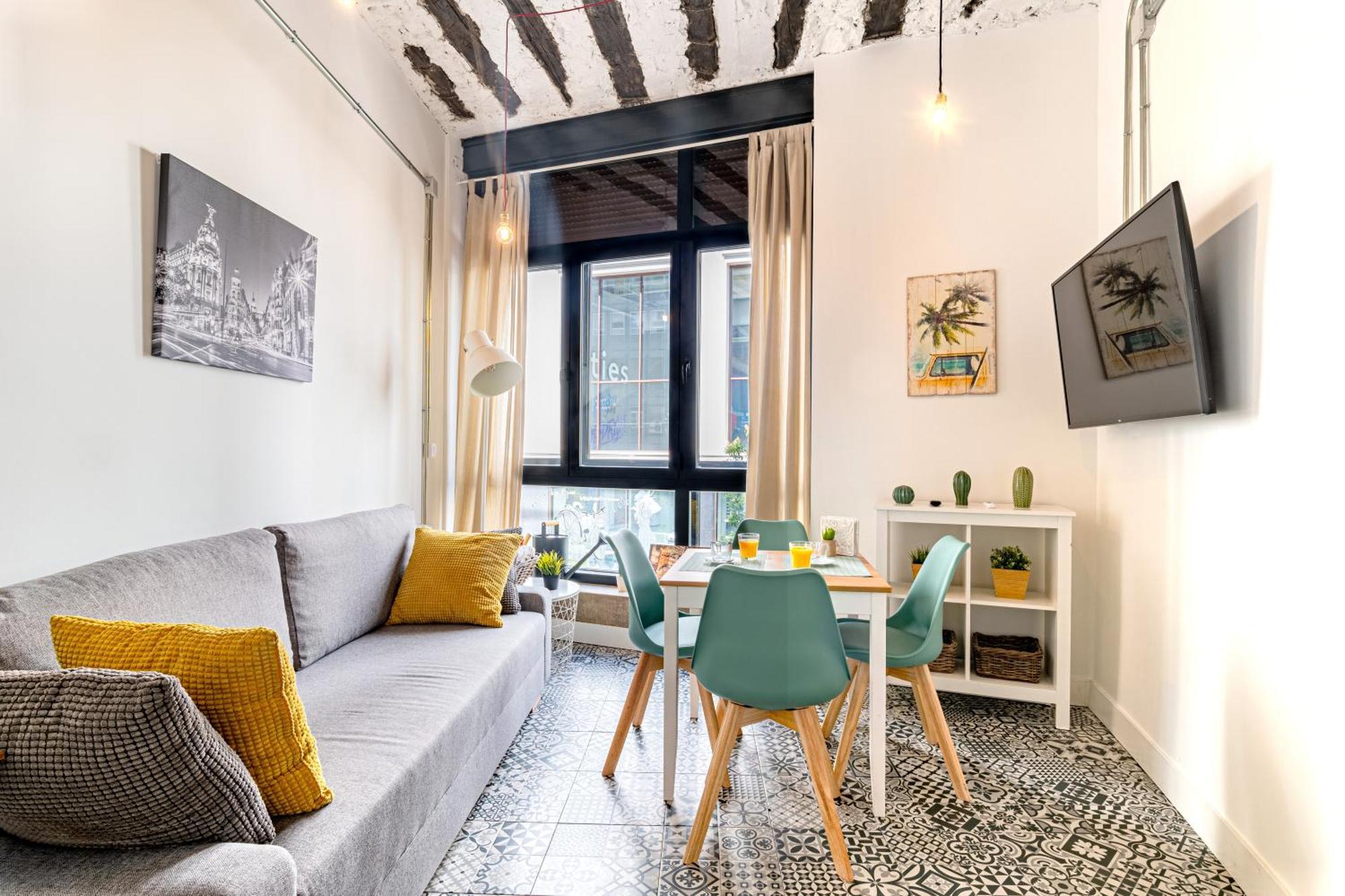 Vintage Apartment Near Puerta Del Sol Madrid Buitenkant foto