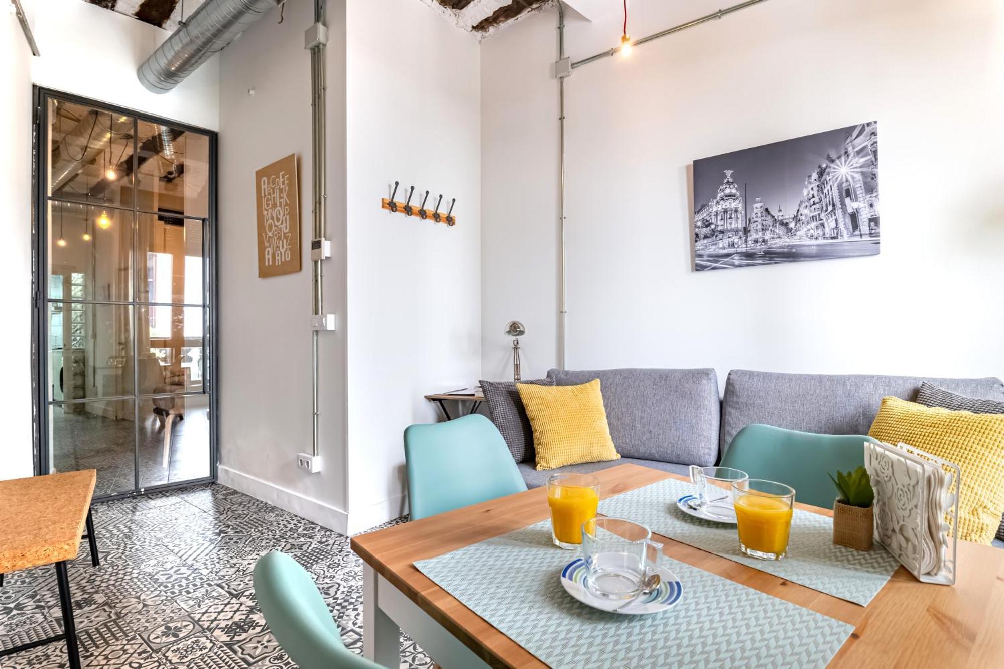 Vintage Apartment Near Puerta Del Sol Madrid Buitenkant foto
