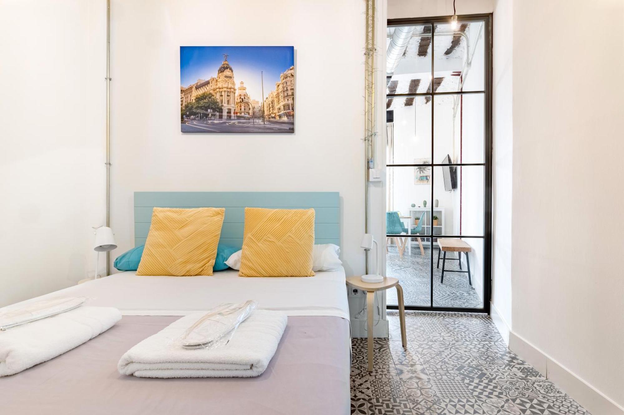 Vintage Apartment Near Puerta Del Sol Madrid Buitenkant foto